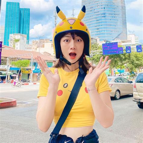 Thời trang, video ngôi sao, phim ảnh, tình yêu, học đường, các chuyển động xã hội. Hot TikToker lúc lên tivi và trong ảnh sống ảo: Lê Bống ...
