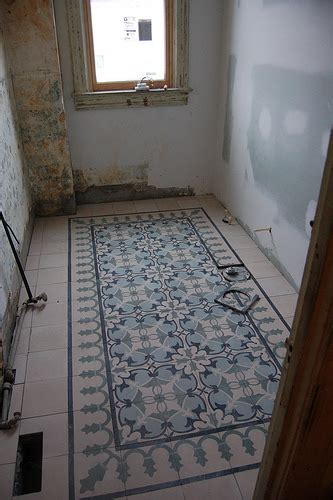 Whether teaching an old family recipe, reading the newspaper in a breakfast nook, or chatting over the daily morning coffee, the ritual of the everyday begins here. Cement Tiles Kitchen Floors | Cement Tiles by Original ...