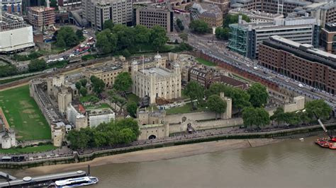 Tower Of London England Aerial Stock Footage 30 Videos Axiom Images