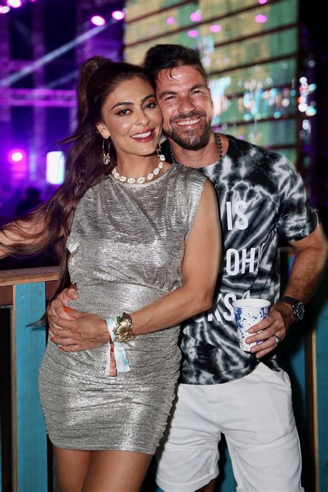 People are making fun of juliana carlos for being 25 years old and having some plastic surgery. Juliana Paes curte festa com o marido em Jericoacoara - Jetss