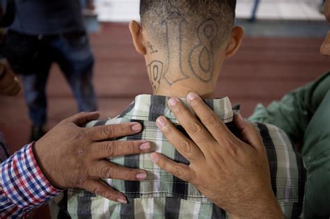 For Some Gang Members In El Salvador The Evangelical Church Offers A