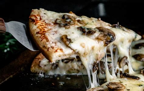 Try This Easy Recipe For Two Cheese Mushroom Pizza Edible Capital