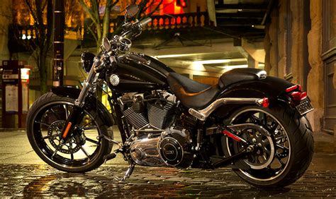 Ficha Técnica De La Harley Davidson Softail Breakout 2015 Masmotoes