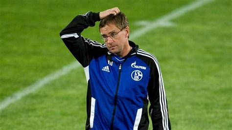 Bu istatistik bu kişinin ralf rangnick antrenörlük kariyerinde tüm müsabakalarda elde ettiği başarıları gösteriyor. Schalke 04: Ralf Rangnick schließt Trainer-Job nicht aus ...