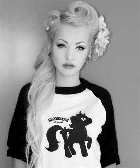 100 trendy long hairstyles for women: Pin Up Hairstyles For Long Hair | Beautiful Hairstyles