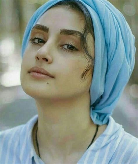 Pin By Walt Broadnax On Women ♡︎ Iranian Beauty Beautiful Girl Face Persian Beauties