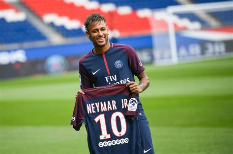 What Neymar’s $263 million transfer fee means for the future of soccer