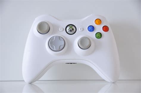 Official Microsoft Xbox 360 Wireless Controller Special Edition White