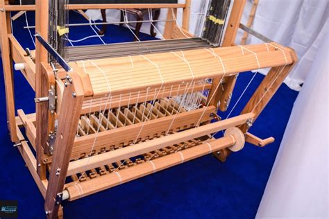 Hand Weaving Looms Part 2 Shaaraf Textile Equipment And Tools