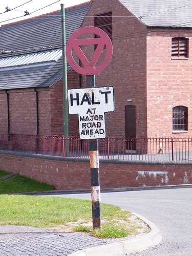 Halt Sign | Matthew Wells | Flickr