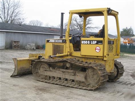 John Deere 650g Lpg Dozer 18 Pads Available