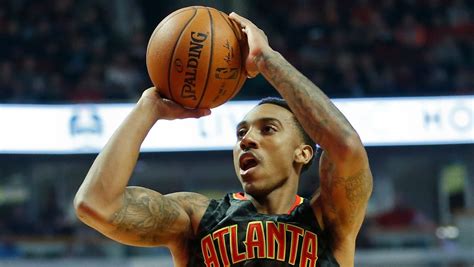 Hawks Withstand Late Comeback Bulls Lose Fourth Straight