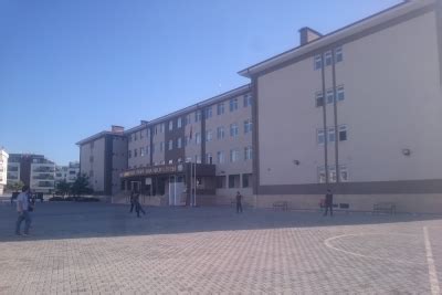 Muhittin mustafa böcek anadolu lisesi'ne nasıl gidebilirim? Muhittin Mustafa Böcek Anadolu Lisesi, Antalya
