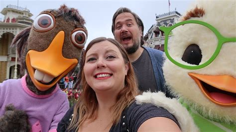 Meeting Chicken Little And Abby Mallard At The Magic Kingdom Youtube