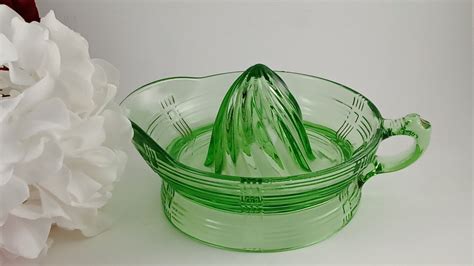 Vintage Hazel Atlas Criss Cross Uranium Glass Juicer Citrus Etsy