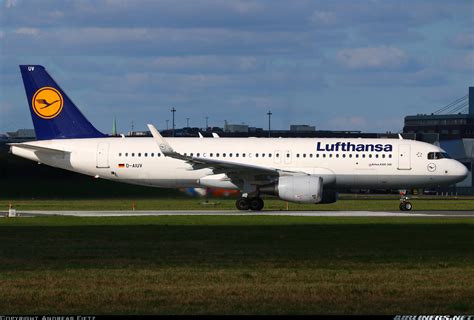 Airbus A320 214 Lufthansa Aviation Photo 4296273