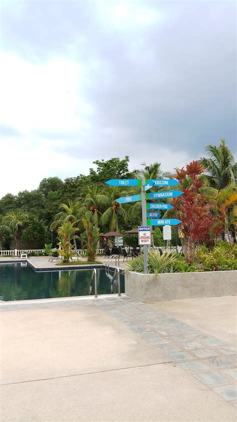 Hot water, a kettle and refrigerators are also provided. Cik Bunga a.k.a ciktim: Amverton Heritage Resort Melaka ...