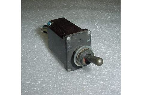 Aircraft Toggle Switch Pn 8571k3 16 Or Ms27723 31