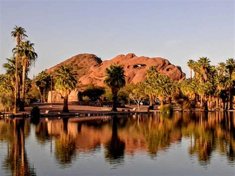 Hole In The Rock At Papago Park A Magnet For Sightseers In Phoenix Az