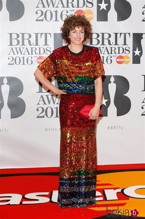 Annie Mac En La Alfombra Roja De Los Premios Brit 2016 Alfombra Roja