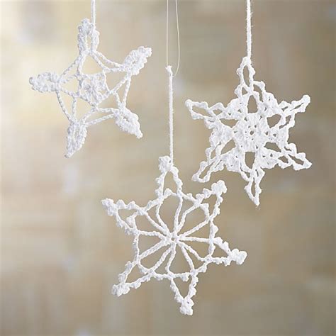 Why we need christmas tree is obvious, cause we can collect gifts under the tree. 10 Must-Have Ornaments For Your Bohemian-Styled Christmas ...