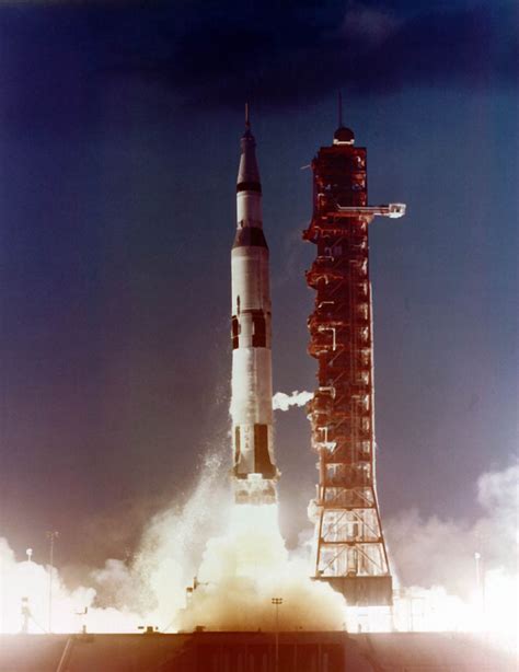 A History Of Nasa Rocket Launches In 25 High Quality Photos Twistedsifter