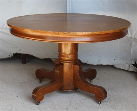 This time we have to be really careful, because beyond standard height for a dining table is always in the range of 71 to 75 cm. Bargain John's Antiques | Antique Round Oak Table - 4 ...