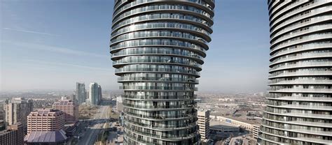 Dynamische Wohntürme Absolute Towers Von Mad Architects