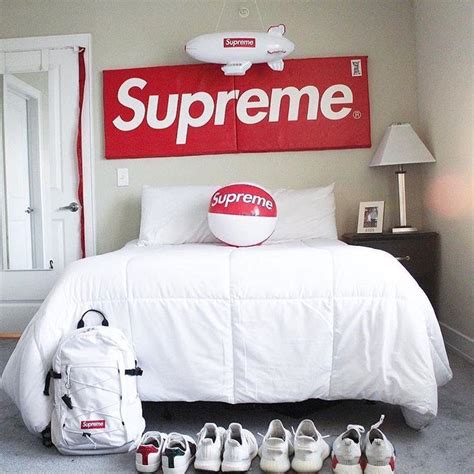 Supreme Sur Instagram Rate This Hype Bedroom 1 10 Go 📷
