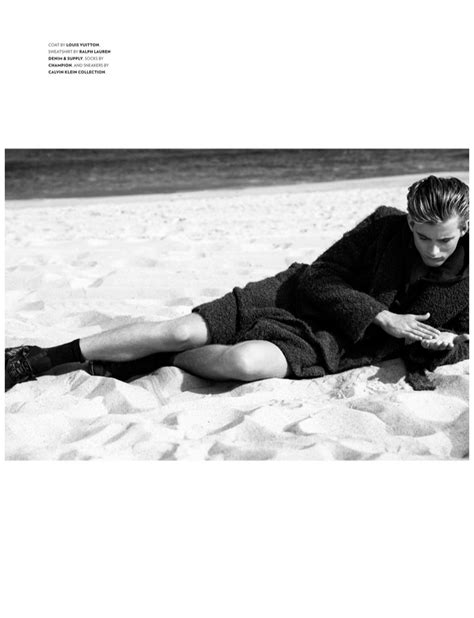 Rj King Hits The Beach In Fall Styles For Flaunt The Fashionisto