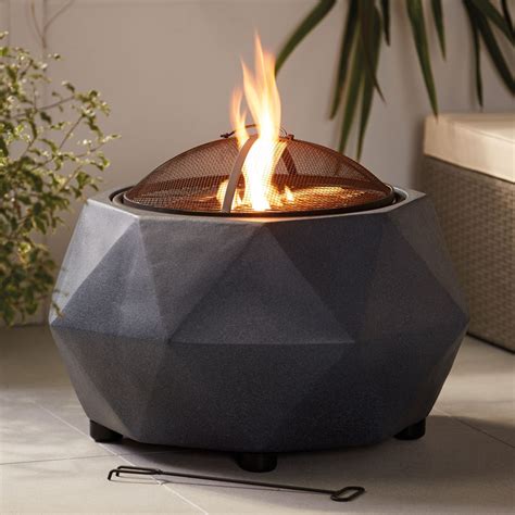 The Aldi Faux Stone Fire Pit 2021 Is Here Heres How To Buy It