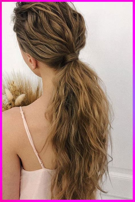 Romantic Long Ponytail Hairstyles For Women With Soft Layered Brown