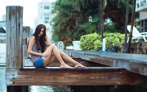 Women Model Women Outdoors Sitting Legs Brunette Barefoot