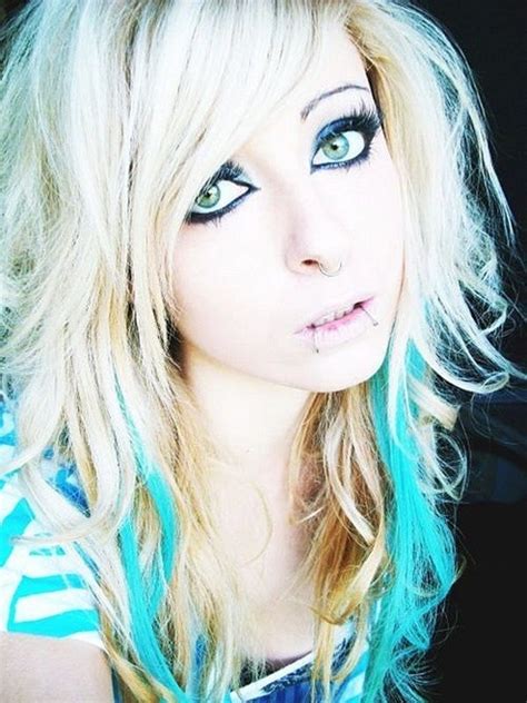 40 Cute Emo Hairstyles What Exactly Do They Mean Fashion Scene