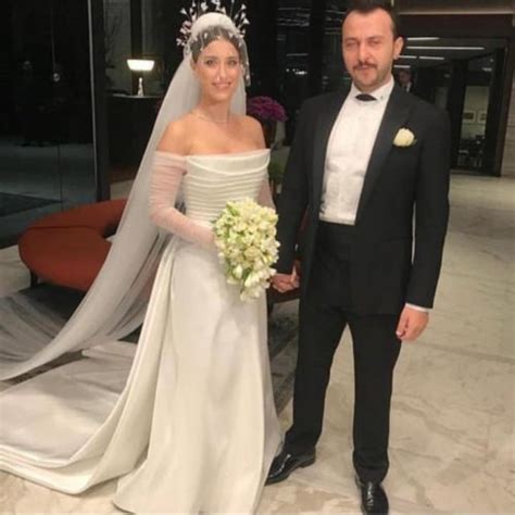 Hazal Kaya Wedding Pics Turkish Actress Age Son Biography Wiki
