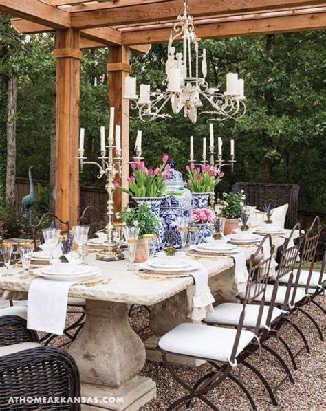 Modern French Country Dining Room Table Decoration Ideas