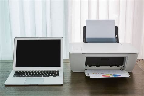 Существуют два способа подключения принтера к ноутбуку проводной и