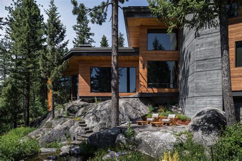 This Modern Cliff House Seamlessly Knits Into A Rocky Idaho Lakefront