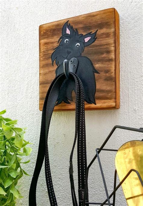 Adorable Diy Dog Leash Holder And Free Printable A Crafty Mix