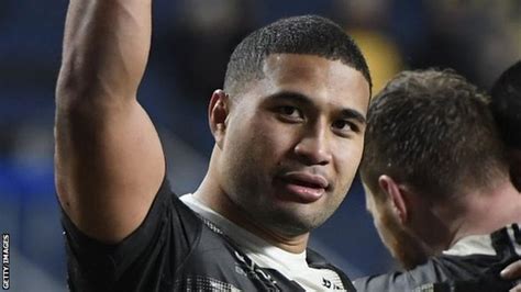 Chris Satae Hull Fc Prop Signs New Contract With Black And Whites Until 2023 Bbc Sport