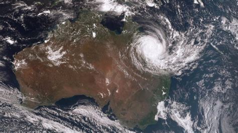 Cyclone Debbie Deadly Storm Batters Australia Bbc News