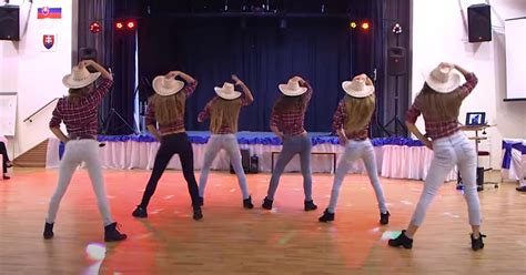Six Cowgirls Dominate Dance Floor With Slickest Country Moves