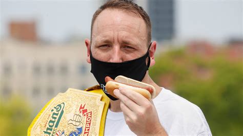 Joey Chestnut Eats 75 Hot Dogs A World Record At Nathans Contest