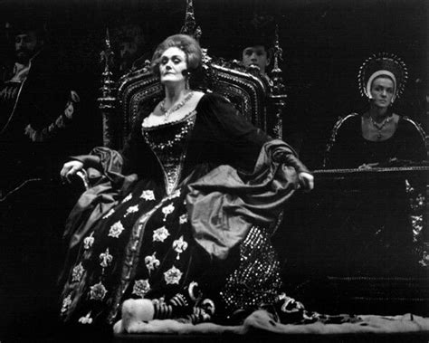 Dame Joan Sutherland As Anna In Donizettis Anna Bolena Joan Sutherland
