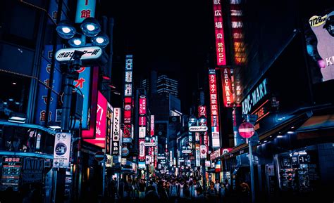 Itap At Night In The Streets Tokyo Tokyo Streets Tokyo City Tokyo Aesthetic Night Aesthetic