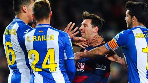 Born in ovalle, enzo roco has also played in uefa champions league for beşiktaş, in copa mx for cruz azul, in copa del rey for espanyol and in copa del rey for elche. Enzo Roco, sobre su pelea con Messi: "No jugamos sucio"