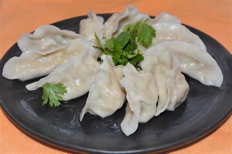 瓜條 涼拌米豆簽 南瓜湯咖哩 白醬青瓜 豆皮瓠瓜餡 起司焗南瓜 番茄燒茄子 烤野菜沙拉 小黃瓜裙帶芽拌菜 彩蔬湯咖哩 煎起司番茄 茄子培根濃. 瓠瓜利尿、消水腫!教你4種吃法 | 扁蒲 | 料理 | 大紀元