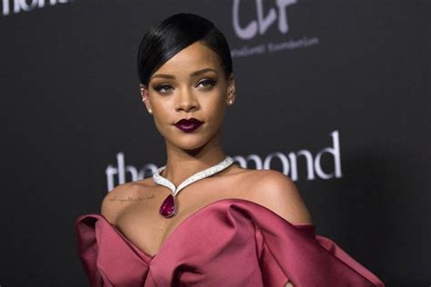 Miss Money Bags Rihanna Opens Up About Becoming A Billionaire