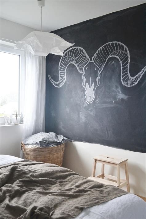Cool blues are bright, happy and energising, and that's exactly the atmosphere you'll create when you paint your if you think a feature wall is only for the bedroom or living room, think again! 25 Cool Chalkboard Bedroom Décor Ideas To Rock - Interior ...