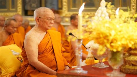 คำว่า วิสาขบูชา ย่อมาจากคำว่า วิสาขปุรณมีบูชา แปลว่า การ. สมเด็จพระสังฆราช ประทานพระคติธรรม วันวิสาขบูชา